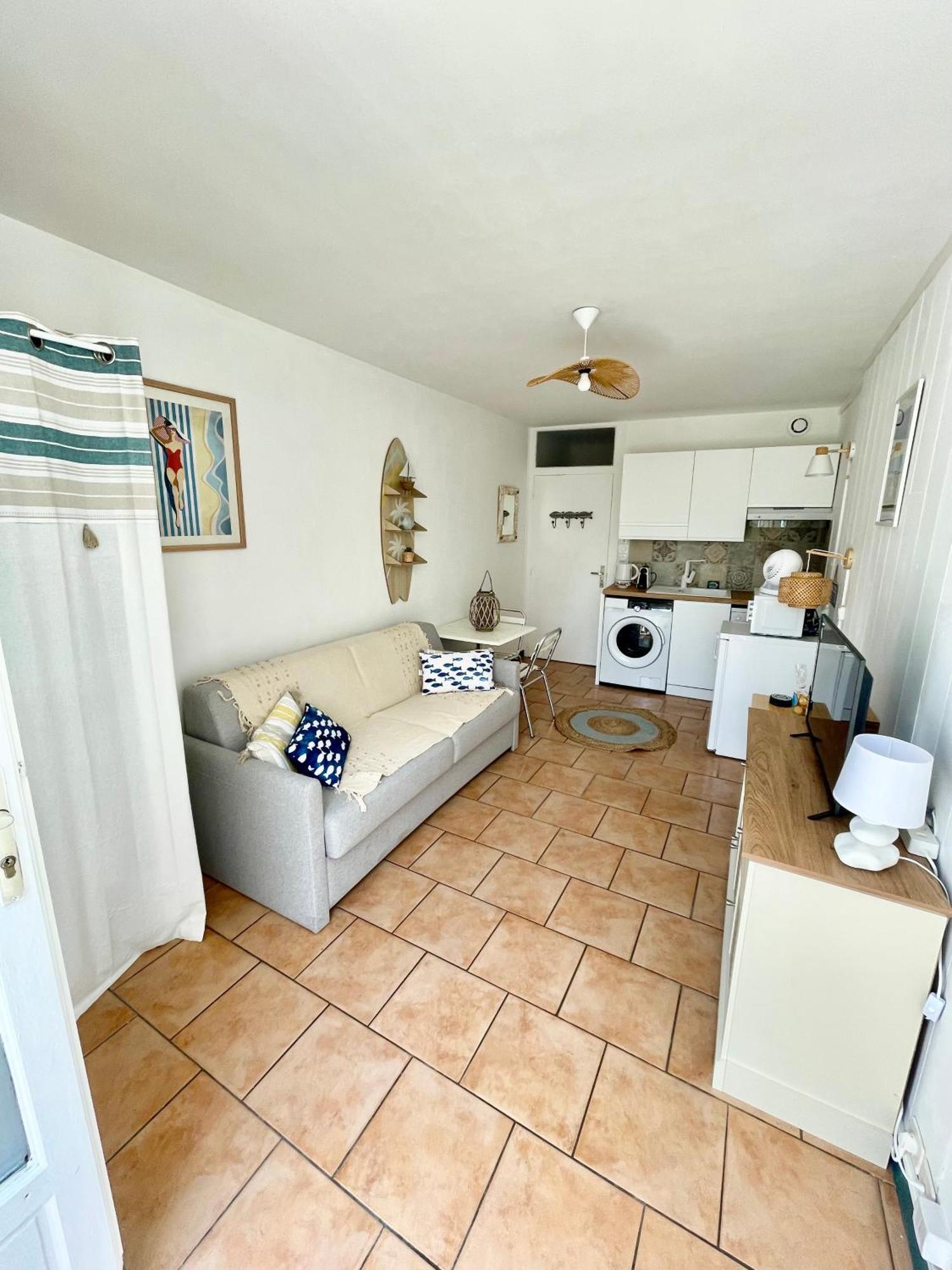 Le Nid Flottais Apartment La Flotte Bagian luar foto