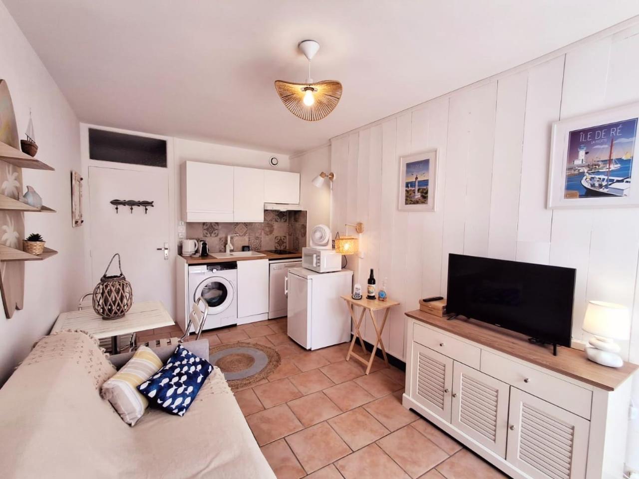Le Nid Flottais Apartment La Flotte Bagian luar foto