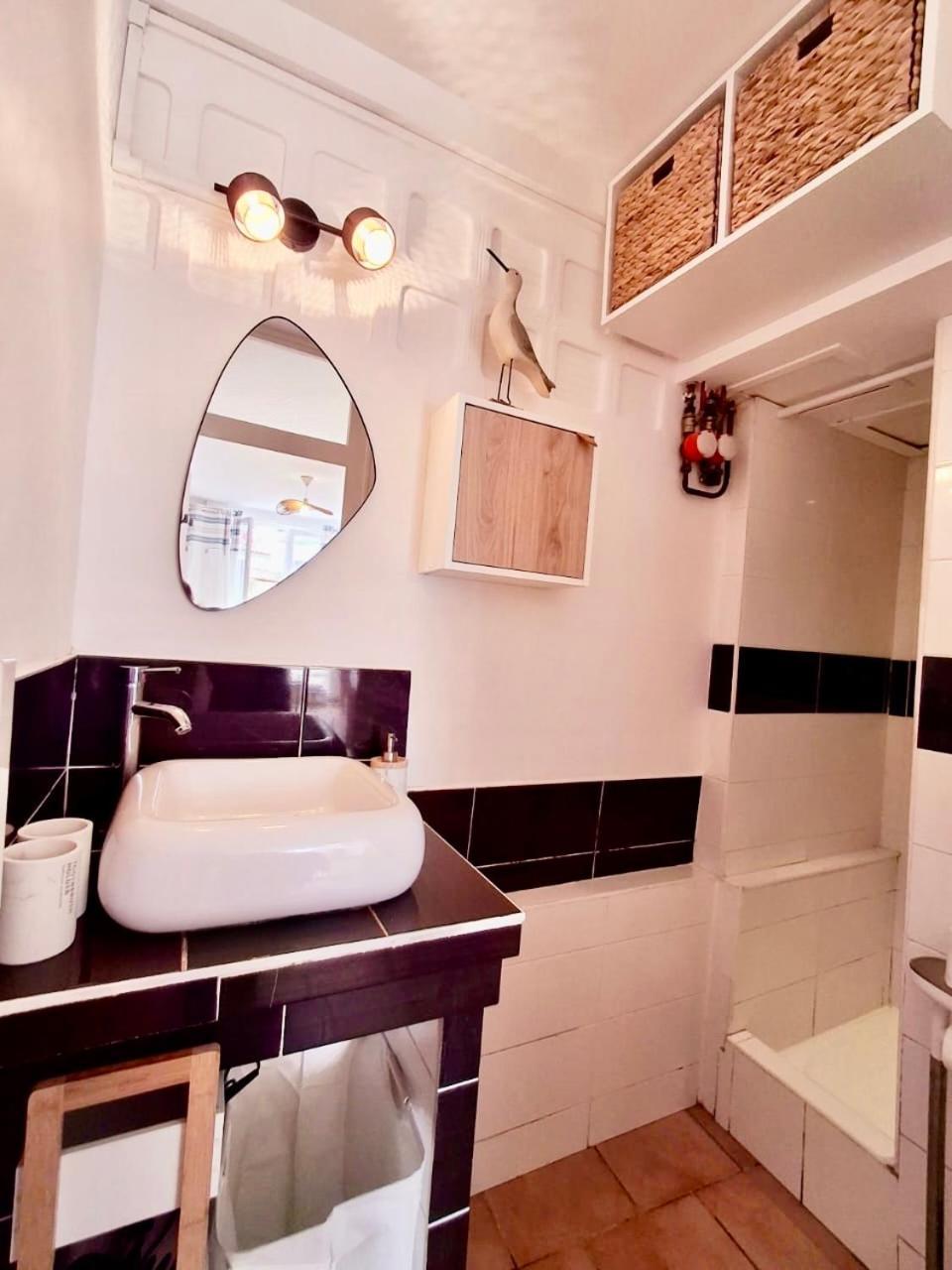 Le Nid Flottais Apartment La Flotte Bagian luar foto
