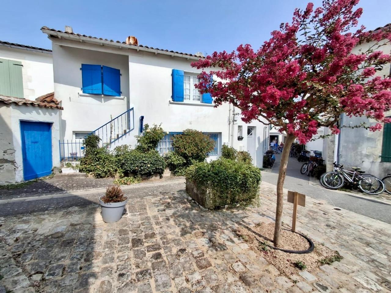 Le Nid Flottais Apartment La Flotte Bagian luar foto
