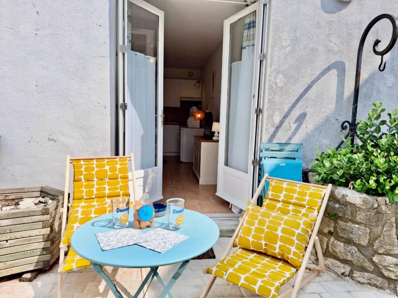 Le Nid Flottais Apartment La Flotte Bagian luar foto